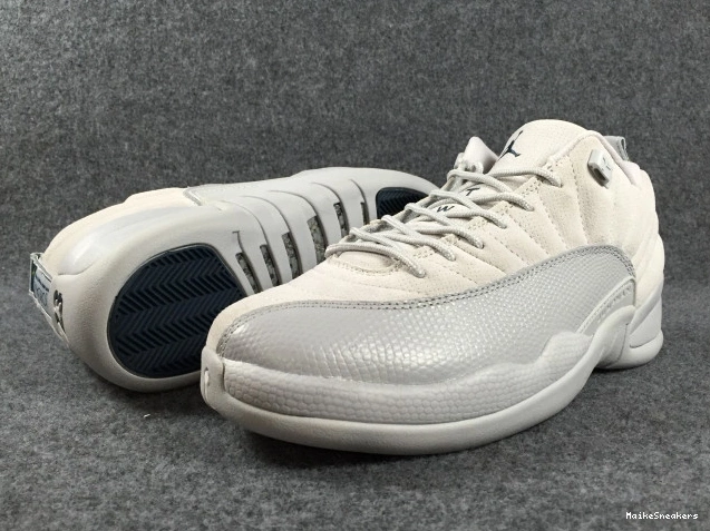 MaikeSneakers 308317-002 Air Grey Suede 12 Low Jordan 0809